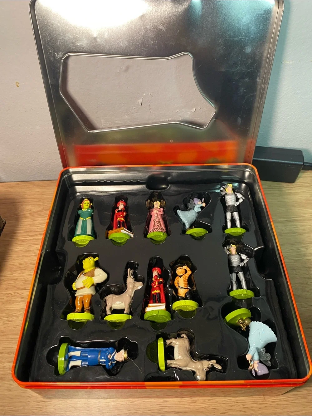 Shrek Chess Collector's Edition - Orange & Green Tin